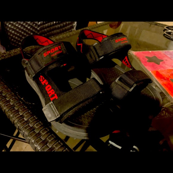 Boys Sandals - Picture 1 of 2